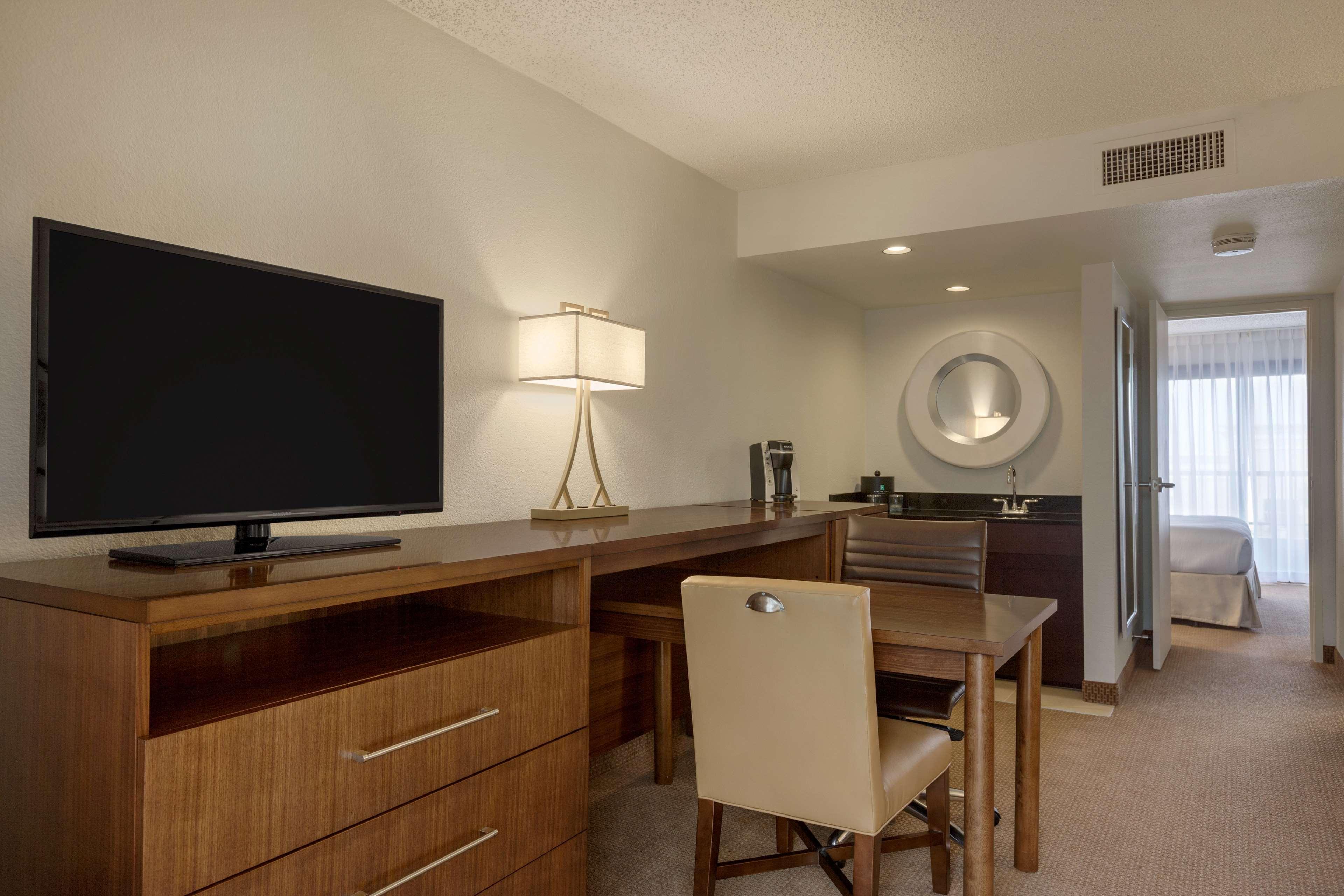 Embassy Suites Baton Rouge Dış mekan fotoğraf