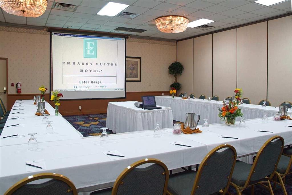 Embassy Suites Baton Rouge Konforlar fotoğraf