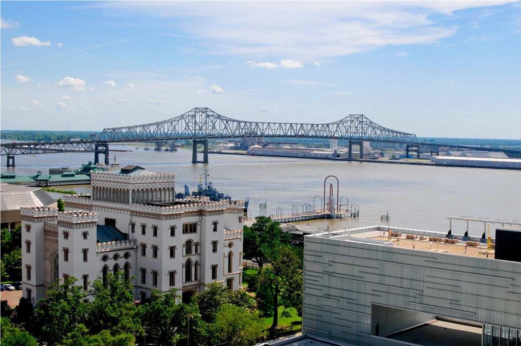 Embassy Suites Baton Rouge Olanaklar fotoğraf