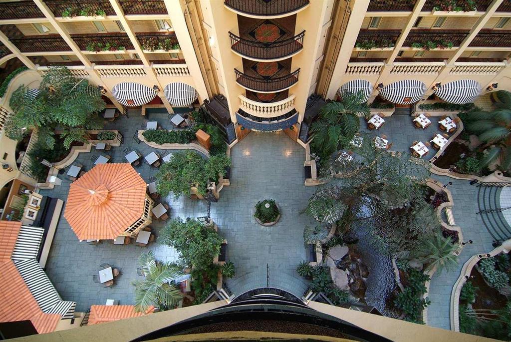 Embassy Suites Baton Rouge İç mekan fotoğraf