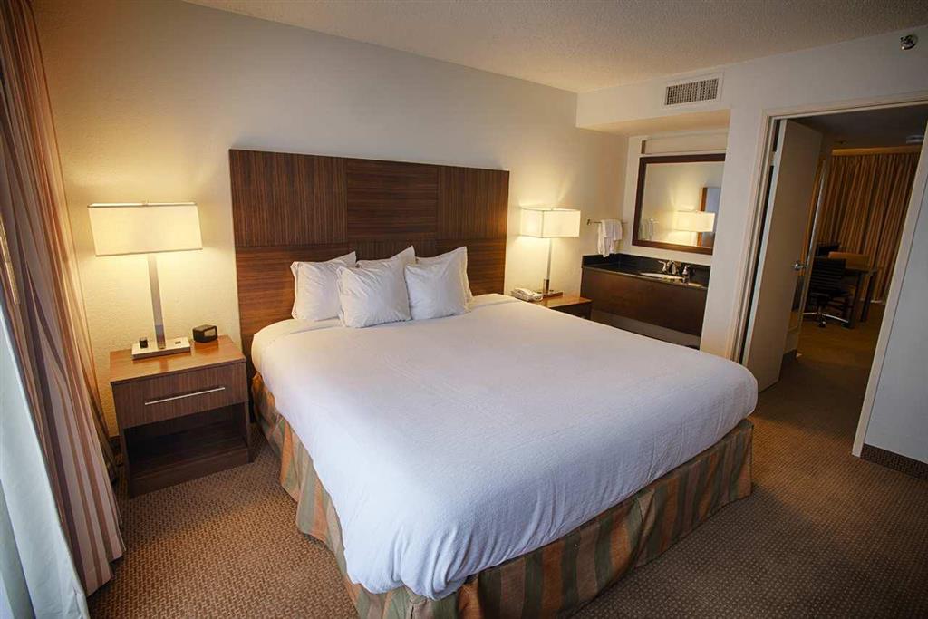 Embassy Suites Baton Rouge Oda fotoğraf